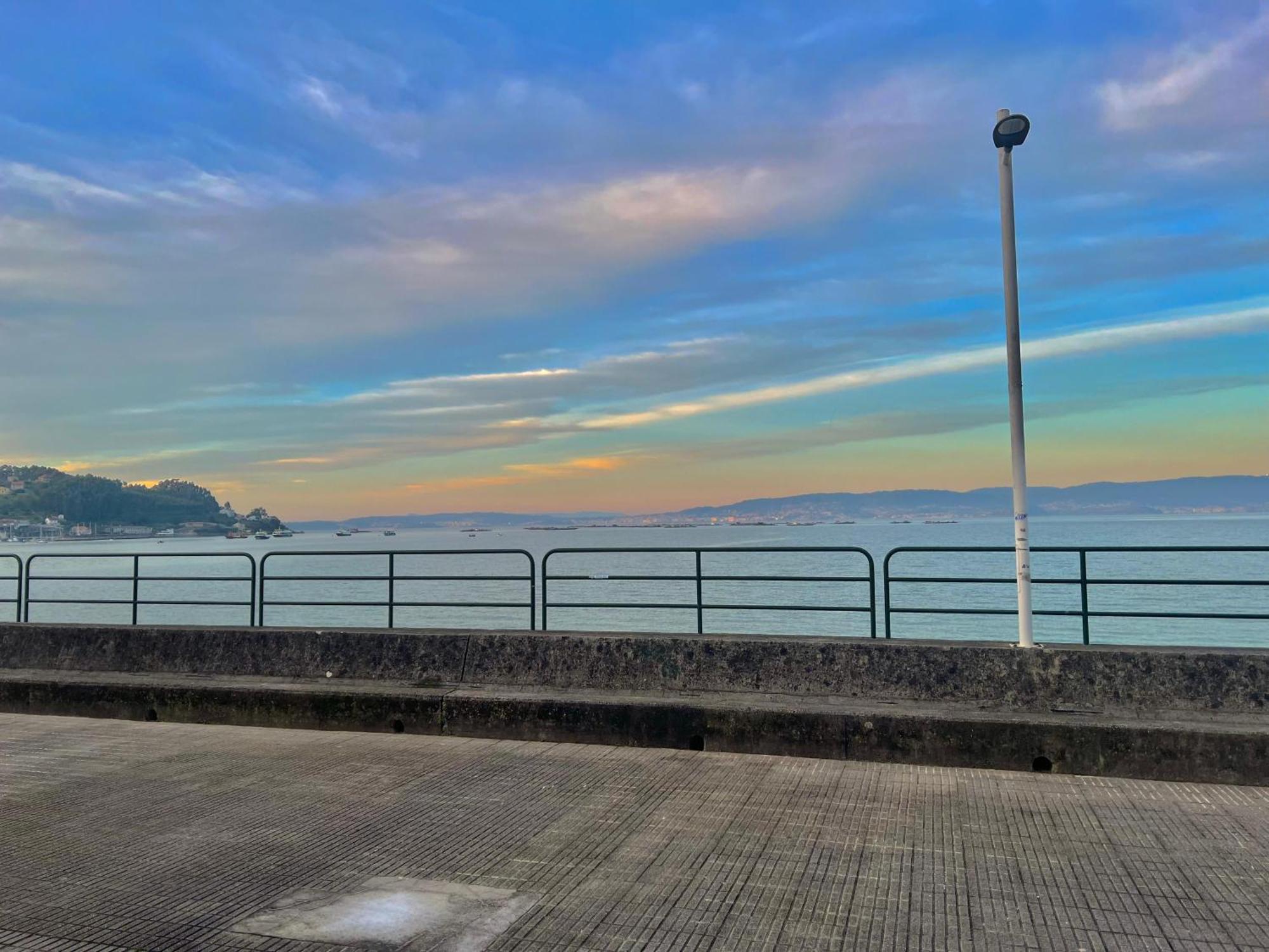 Apartamento Céntrico cerca de la playa Bueu Exterior foto